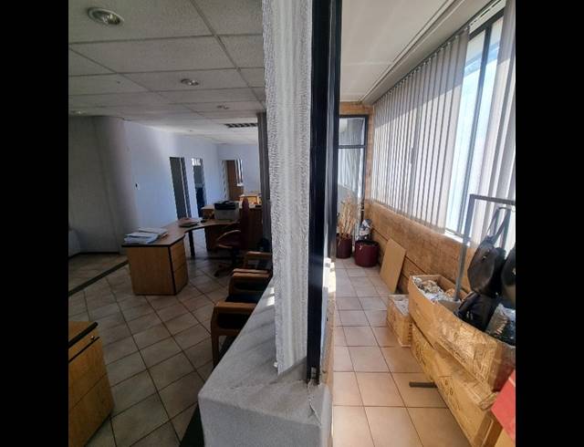 BUSINESS FOR SALE IN BEDFORD GARDENS